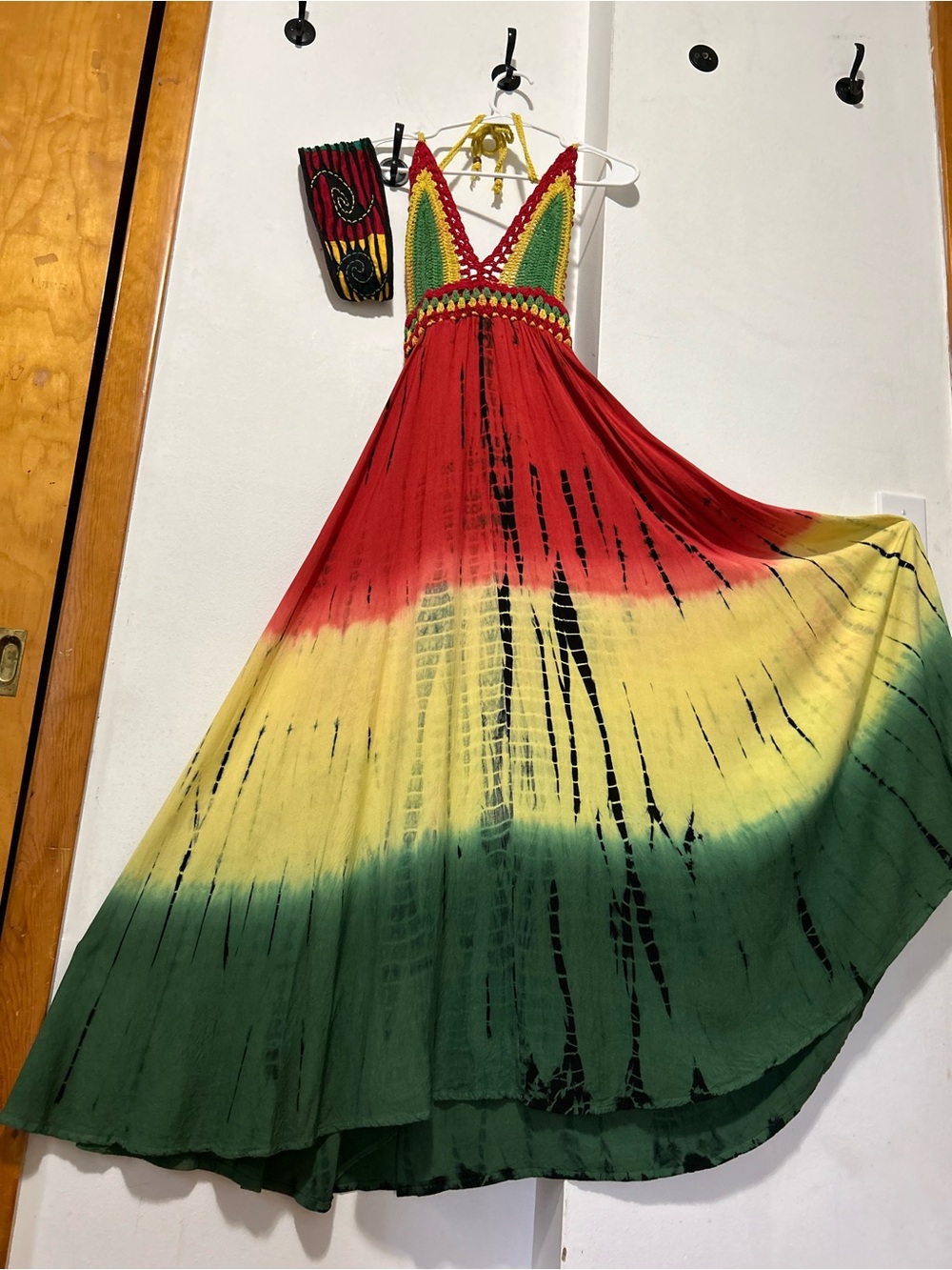 I <3 Jamaica: Rasta Tie-Dye Halter macrame Maxi Dress with accessories